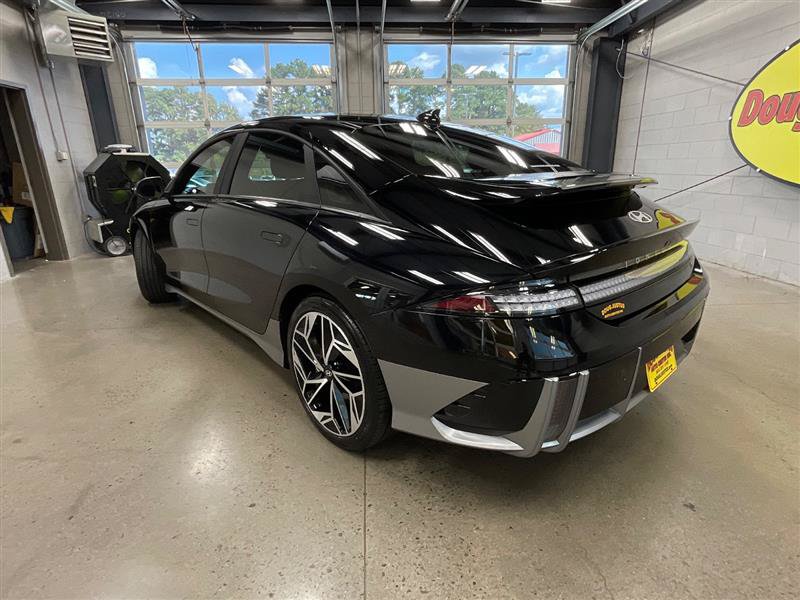 Used 2023 Hyundai Ioniq 6 SEL RWD image 3