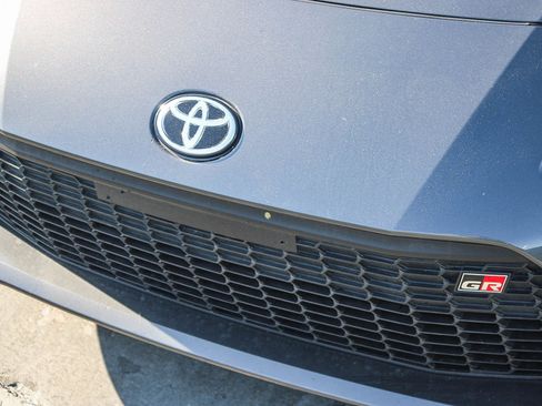 Used 2022 Toyota GR86 Premium image 6