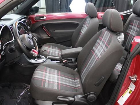 Used 2017 Volkswagen Beetle #PinkBeetle FWD image 13