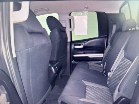 Used 2018 Toyota Tundra SR5 w/ SR5 Upgrade Package image 4