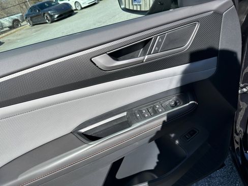 Certified 2025 Volkswagen Atlas Peak Edition SE image 32