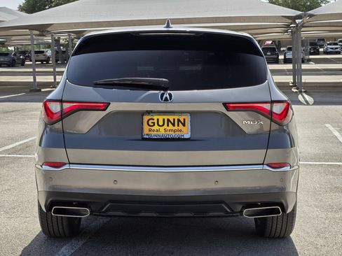 Certified 2023 Acura MDX FWD w/ Technology Package image 4
