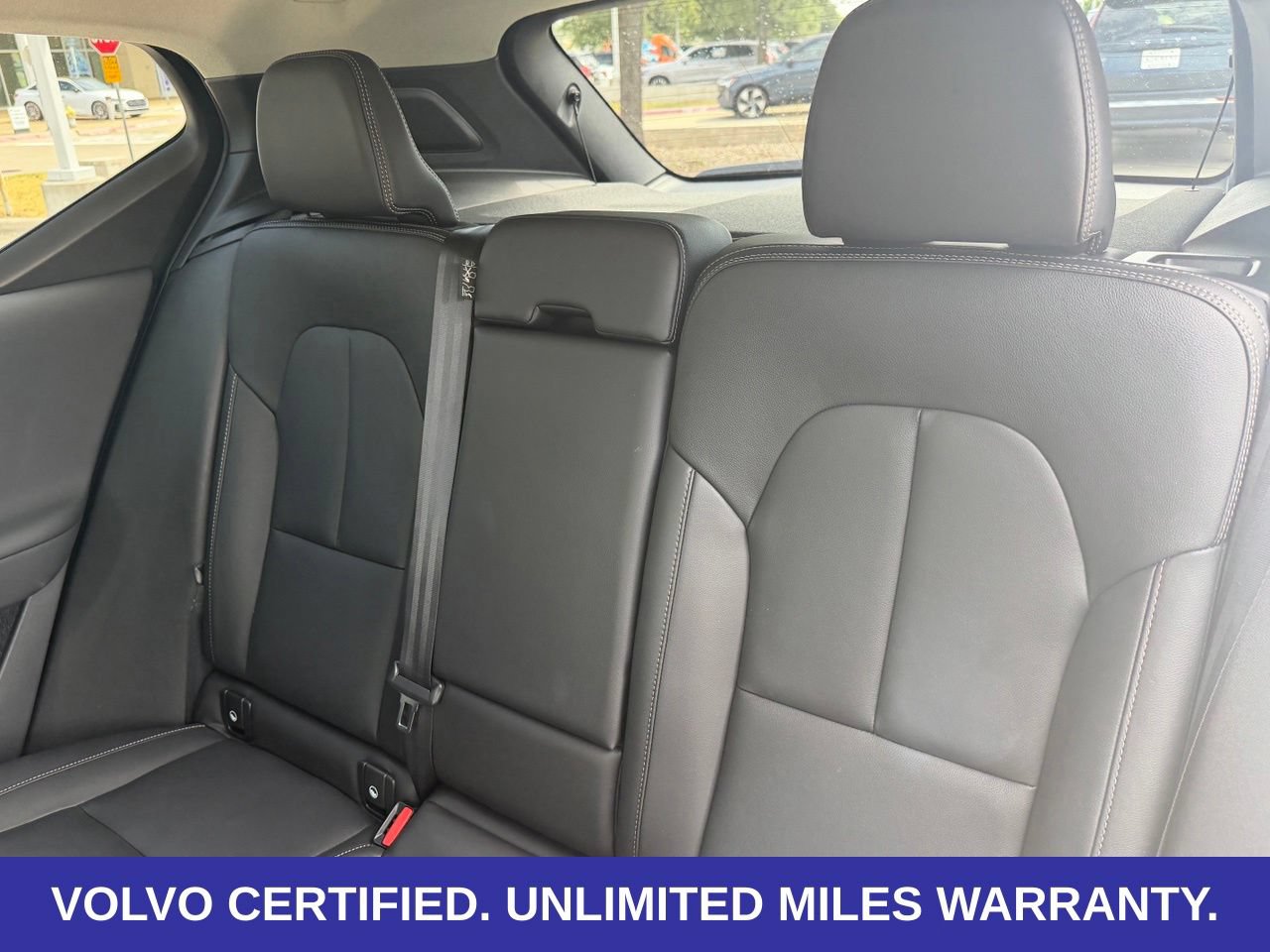 Certified 2026 Volvo XC40 B5 Plus AWD/4WD image 31