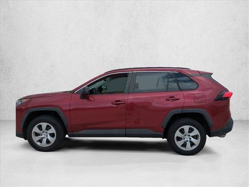 Used 2021 Toyota RAV4 LE FWD image 8