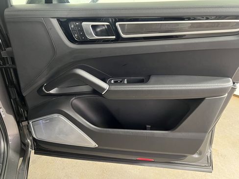 Certified 2023 Porsche Cayenne GTS image 19