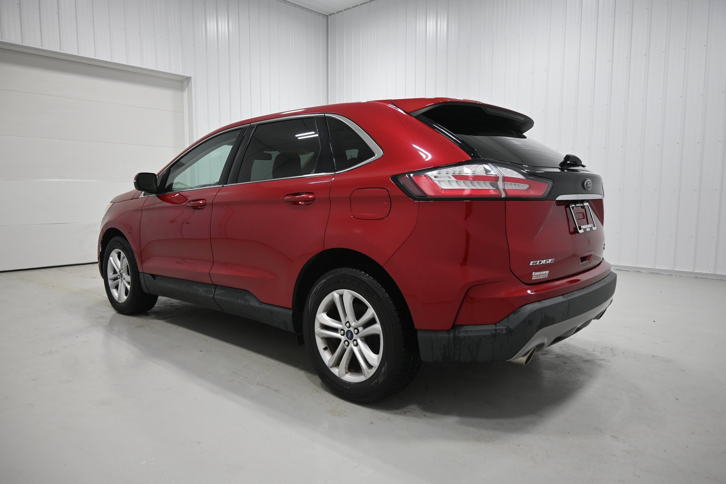 Used 2020 Ford Edge SEL w/ Cold Weather Package AWD/4WD image 31