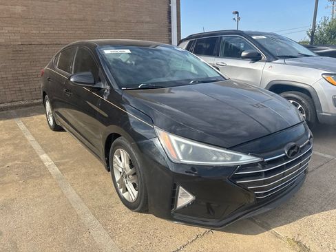 Used 2019 Hyundai Elantra Value Edition w/ Cargo Package FWD image 3