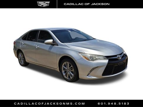 Used 2017 Toyota Camry SE FWD image 21