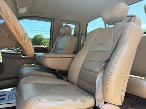 Used 2004 Ford F250 Lariat AWD/4WD image 9