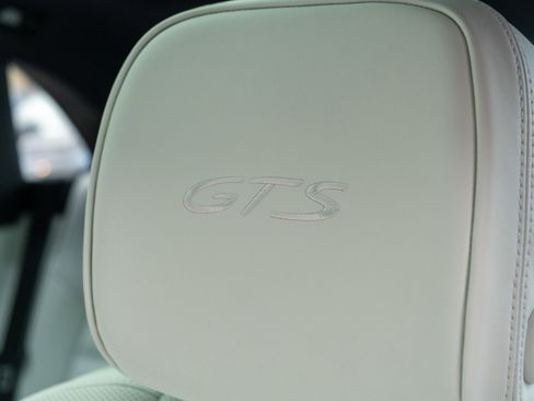 New 2026 Porsche Macan GTS image 21