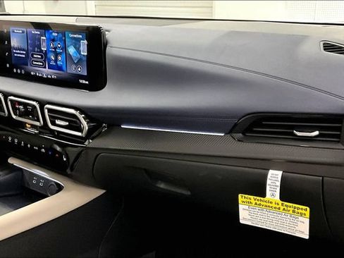 New 2026 Nissan Sentra SL w/ Floor Mat Package FWD image 34