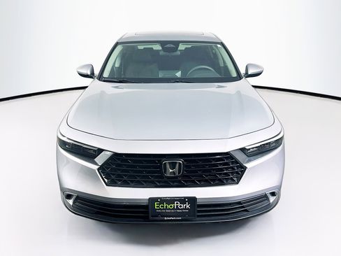 Used 2024 Honda Accord EX image 2