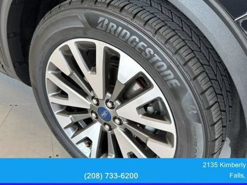 Used 2020 Ford Escape Titanium AWD/4WD image 41