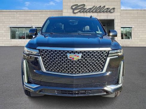 Used 2023 Cadillac Escalade ESV Premium Luxury image 3