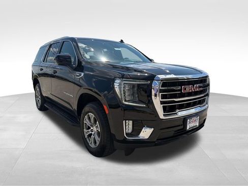 Used 2023 GMC Yukon SLE AWD/4WD image 3