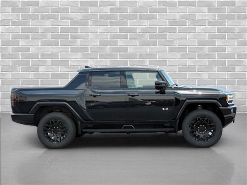 New 2025 GMC Hummer EV 2X w/ LPO, Dark Essentials Package image 8