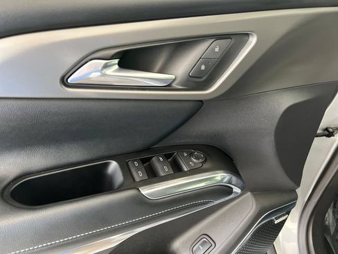 Used 2024 Chevrolet Traverse LT w/ Enhanced Driving Package FWD image 13