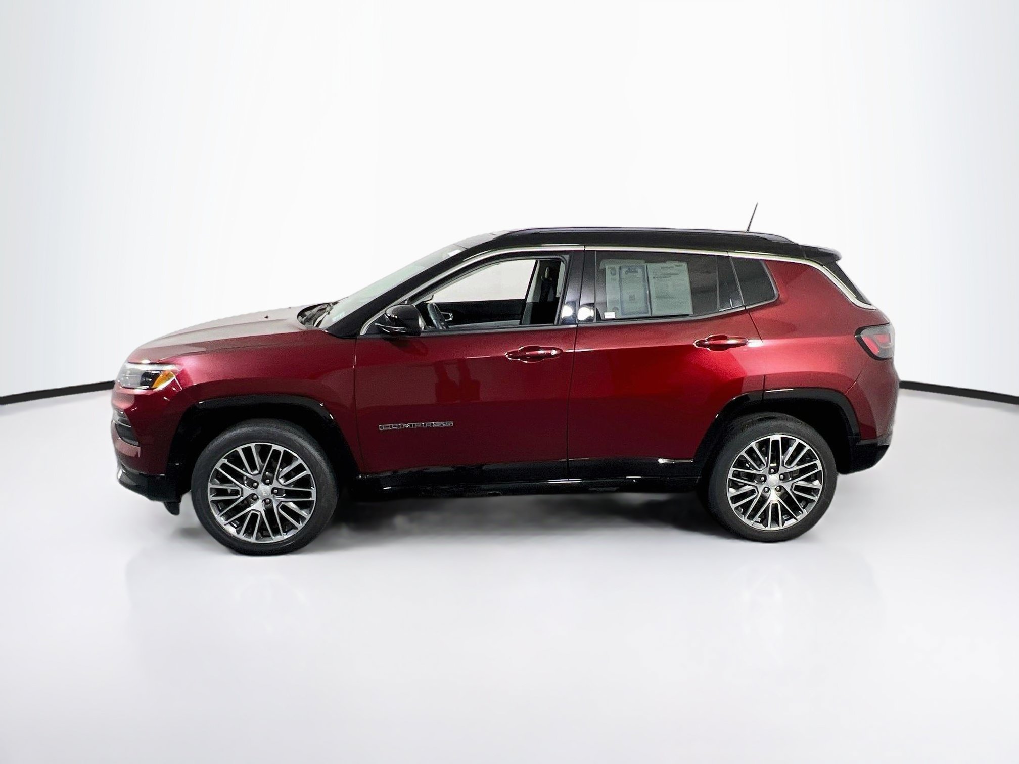Used 2022 Jeep Compass Limited w/ Elite Group AWD/4WD image 8