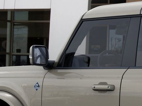 New 2025 Ford Bronco Outer Banks AWD/4WD image 24