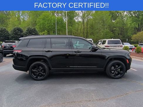 Certified 2025 Jeep Grand Cherokee L Limited w/ Black Appearance Package image 6