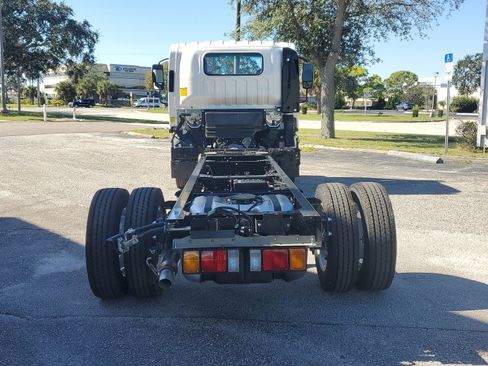 New 2024 Isuzu NQR image 8