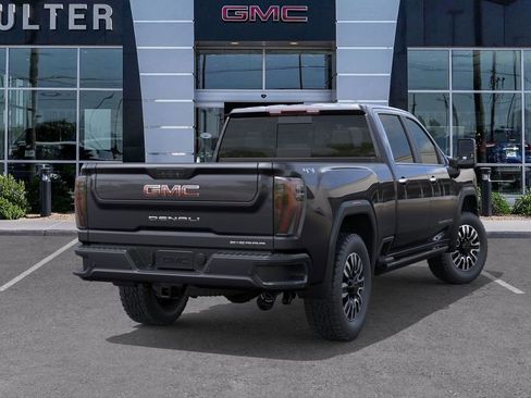 New 2025 GMC Sierra 2500 Denali Ultimate w/ Max Trailering Package image 4