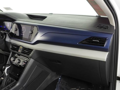 Used 2023 Volkswagen Taos SE w/ Panoramic Sunroof Package FWD image 14