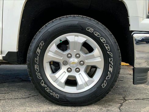 Used 2014 Chevrolet Silverado 1500 LTZ Z71 w/ LTZ Plus Package AWD/4WD image 8