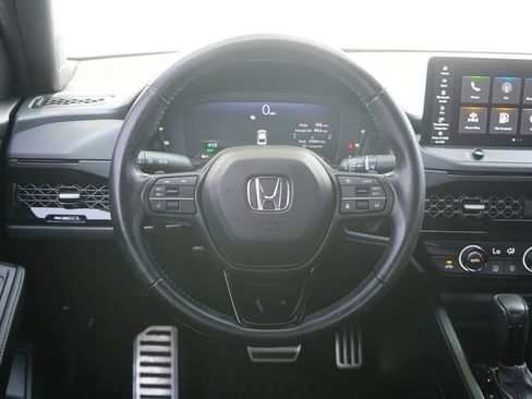 Used 2023 Honda Accord Sport image 13