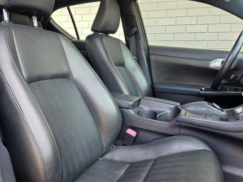 Used 2013 Lexus CT 200h w/ F Sport Pkg w/Nuluxe Trim FWD image 14