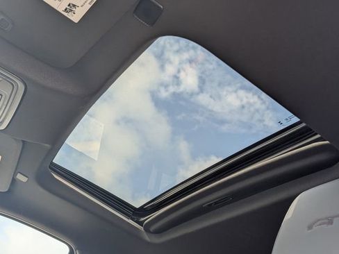 Used 2024 GMC Sierra 1500 AT4 w/ Technology Package AWD/4WD image 23