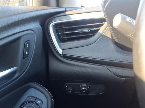 Used 2024 Buick Encore GX Sport Touring image 20