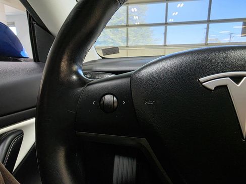 Used 2019 Tesla Model 3 Standard Range Plus image 29