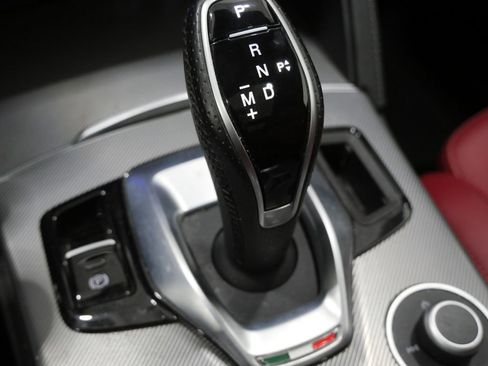 Used 2023 Alfa Romeo Stelvio Veloce AWD/4WD image 24