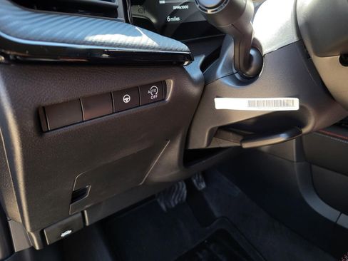 New 2026 Nissan Kicks SR FWD image 19