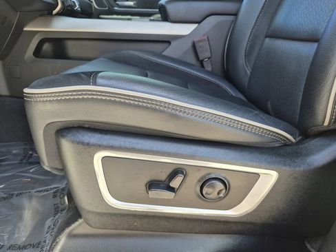 Used 2022 RAM 1500 Laramie AWD/4WD image 17