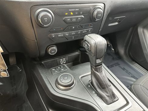 Used 2020 Ford Ranger XLT w/ FX4 Off-Road Package image 18