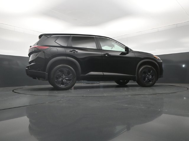 Certified 2026 Nissan Rogue SV FWD image 37