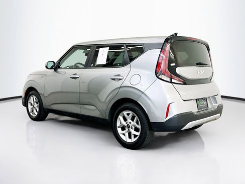 Used 2025 Kia Soul LX w/ LX Technology Package image 5