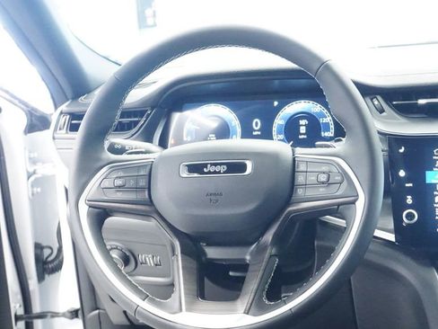 New 2026 Jeep Grand Cherokee Limited AWD/4WD image 25