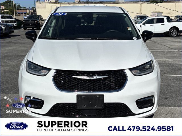Used 2024 Chrysler Pacifica Limited FWD image 13