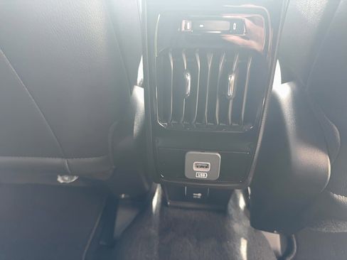 New 2025 Jeep Compass Limited image 9