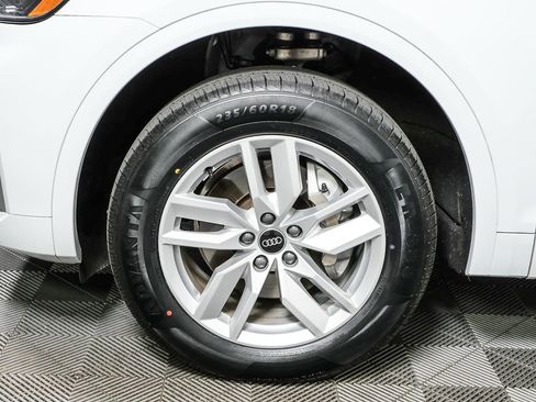 Used 2023 Audi Q5 2.0T Premium w/ Convenience Package AWD/4WD image 37