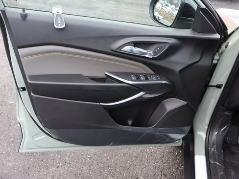 New 2026 Chevrolet Trax ACTIV image 4