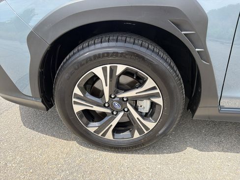 Used 2025 Subaru Crosstrek 2.0i Premium AWD/4WD image 11