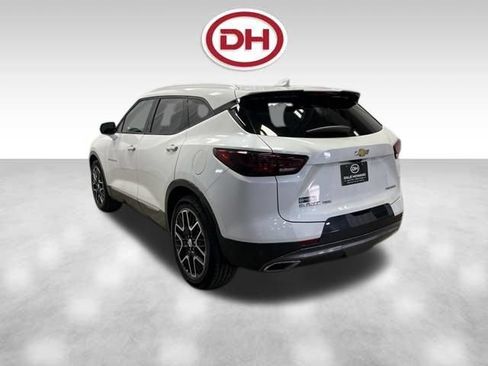 Used 2023 Chevrolet Blazer Premier w/ Driver Confidence II Package AWD/4WD image 9