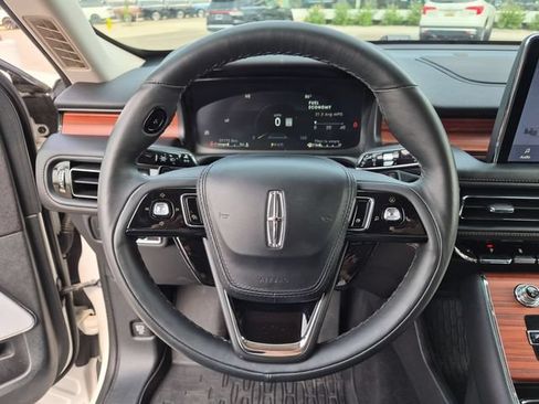 Used 2024 Lincoln Aviator Reserve w/ Equipment Group 201A AWD/4WD image 19