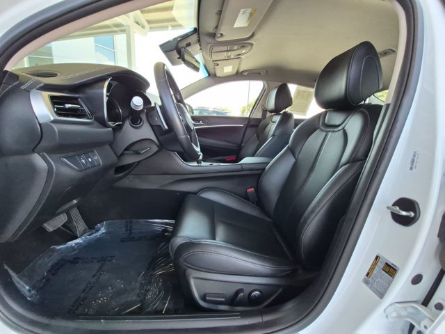 Used 2025 Genesis G70 2.5T AWD/4WD image 16