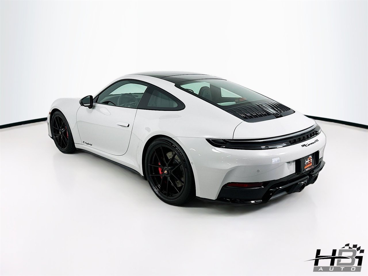 Used 2026 Porsche 911 Carrera GTS RWD image 7