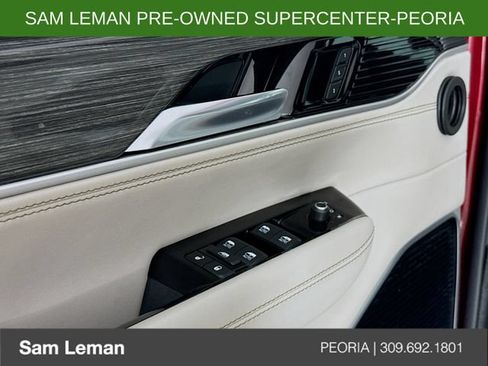 Used 2022 Jeep Wagoneer Series III AWD/4WD image 18